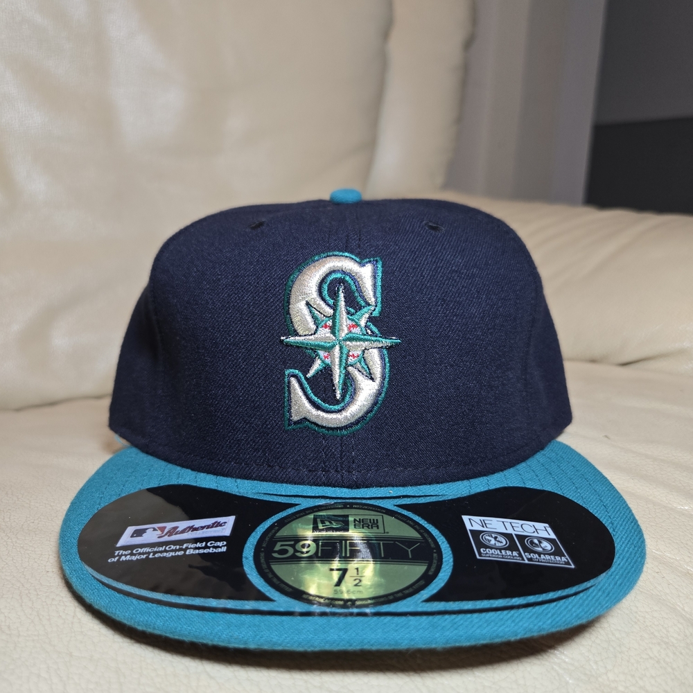 Seattle Mariners MLB NE 2017 Low Profile On-Field ALT Fitted Hat-Dark Navy/ Teal